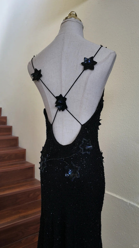 Vintage Schwarzes V-Ausschnitt Etui Chiffon Perlen rückenfreies kurzes Ballkleid RF0879