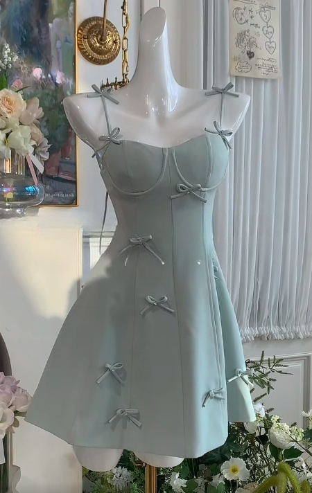 Atemberaubendes, tiffanyblaues A-Linien-Partykleid aus Satin mit Spaghettiträgern und Schleifen, RF0880