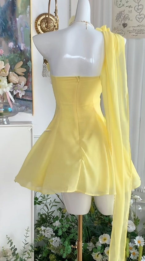 Gelbes One-Shoulder-A-Linien-Kurzballkleid aus Tüll mit Herzausschnitt für Geburtstage und Partys RF0885