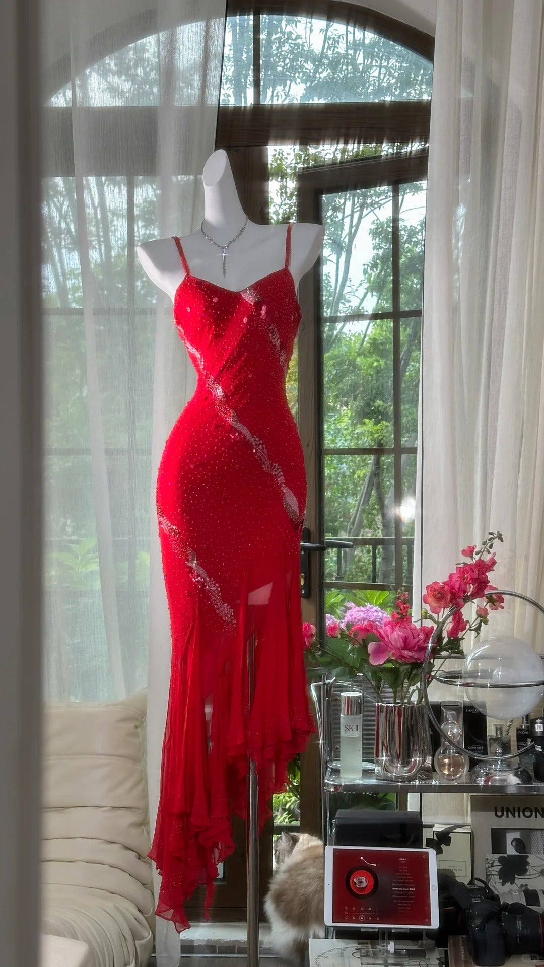Elegante rote Spaghettiträger Etuikleid Chiffon Perlen verziert kurze Ballkleider Partykleid RF0899
