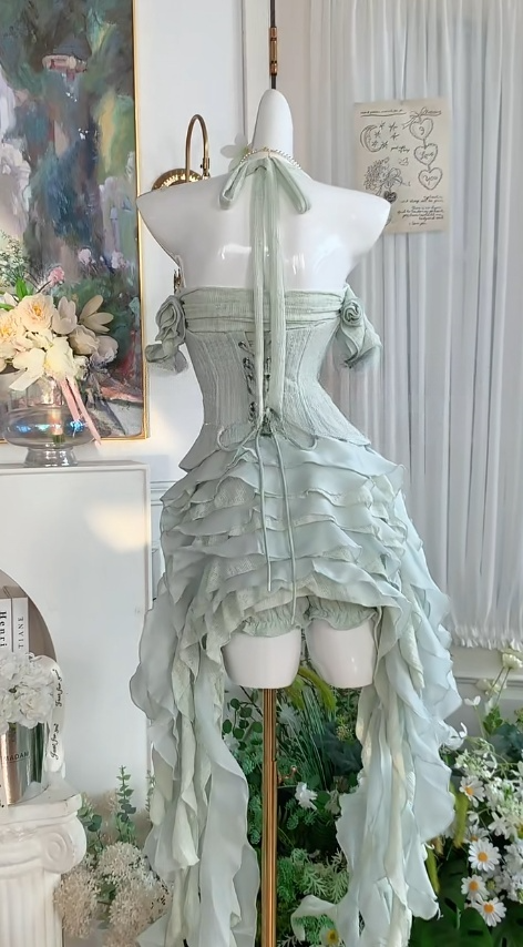 Wunderschönes grünes Neckholder-Bodycon-Chiffon-Kurzpartykleid RF0912