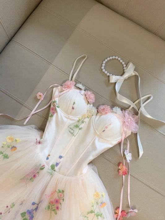 Süßes weißes Herzausschnitt A-Linie Satin Tüll Kurzes Geburtstags-Ballkleid Süßes Homecoming-Kleid mit Applikationen RF0921