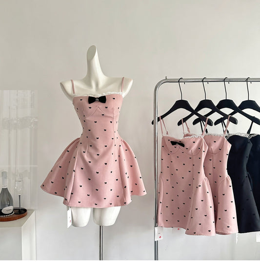 Wunderschönes rosa Spaghettiträger A-Linie kurzes Abendkleid mit Schleife süßes Partykleid RF0935