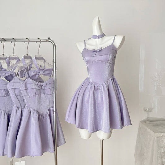 Wunderschönes lavendelfarbenes Spaghettiträger-A-Linien-Satin-Kurzballkleid Sweet 16 Kleid RF0939