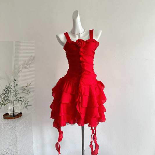 Robe de soirée courte rouge élégante à bretelles spaghetti et volants en mousseline de soie, coupe trapèze, RF0940