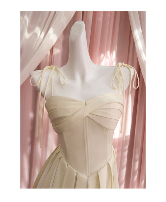 Schickes kurzes Abendkleid in A-Linie mit Spaghettiträgern, Hellgelbes Sweet 16-Kleid RF0979