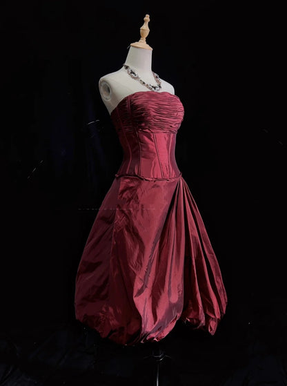 Robe de bal vintage bustier en taffetas bordeaux, années 2000, pour soirée, bal de promo, ou retour des anciens (N3199)