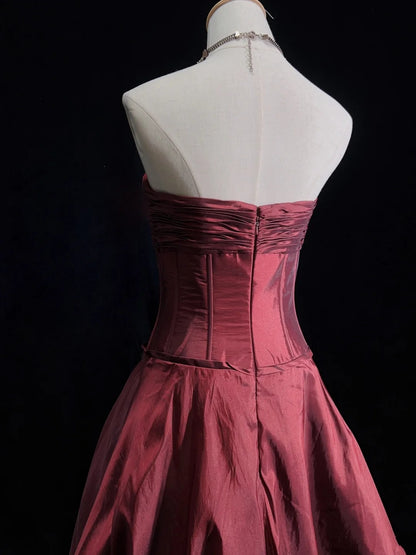 Robe de bal vintage bustier en taffetas bordeaux, années 2000, pour soirée, bal de promo, ou retour des anciens (N3199)
