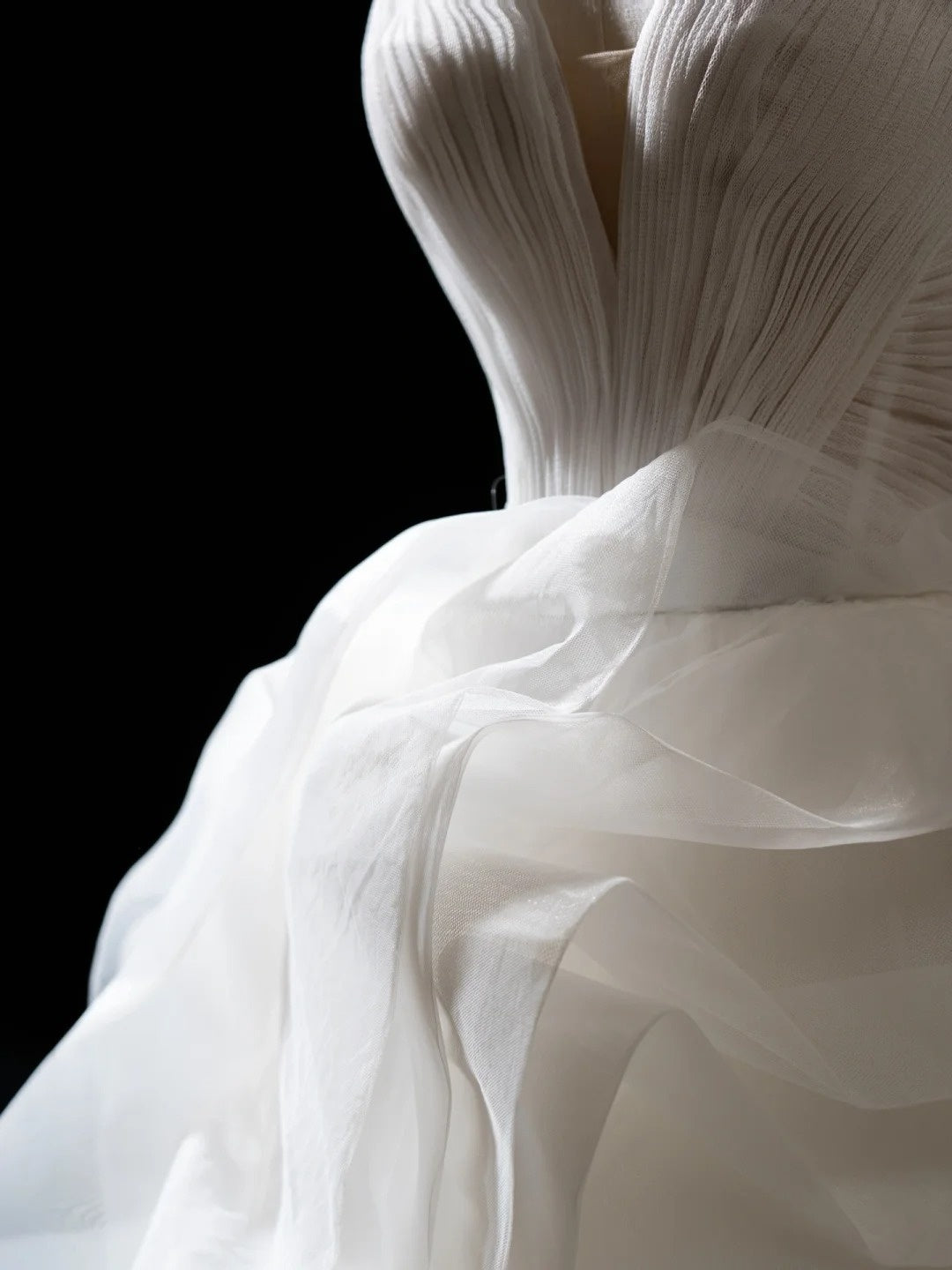 Robe de mariée élégante, robe de bal à bretelles spaghetti, blanche, sans manches, plissée, coupe ajustée, N230