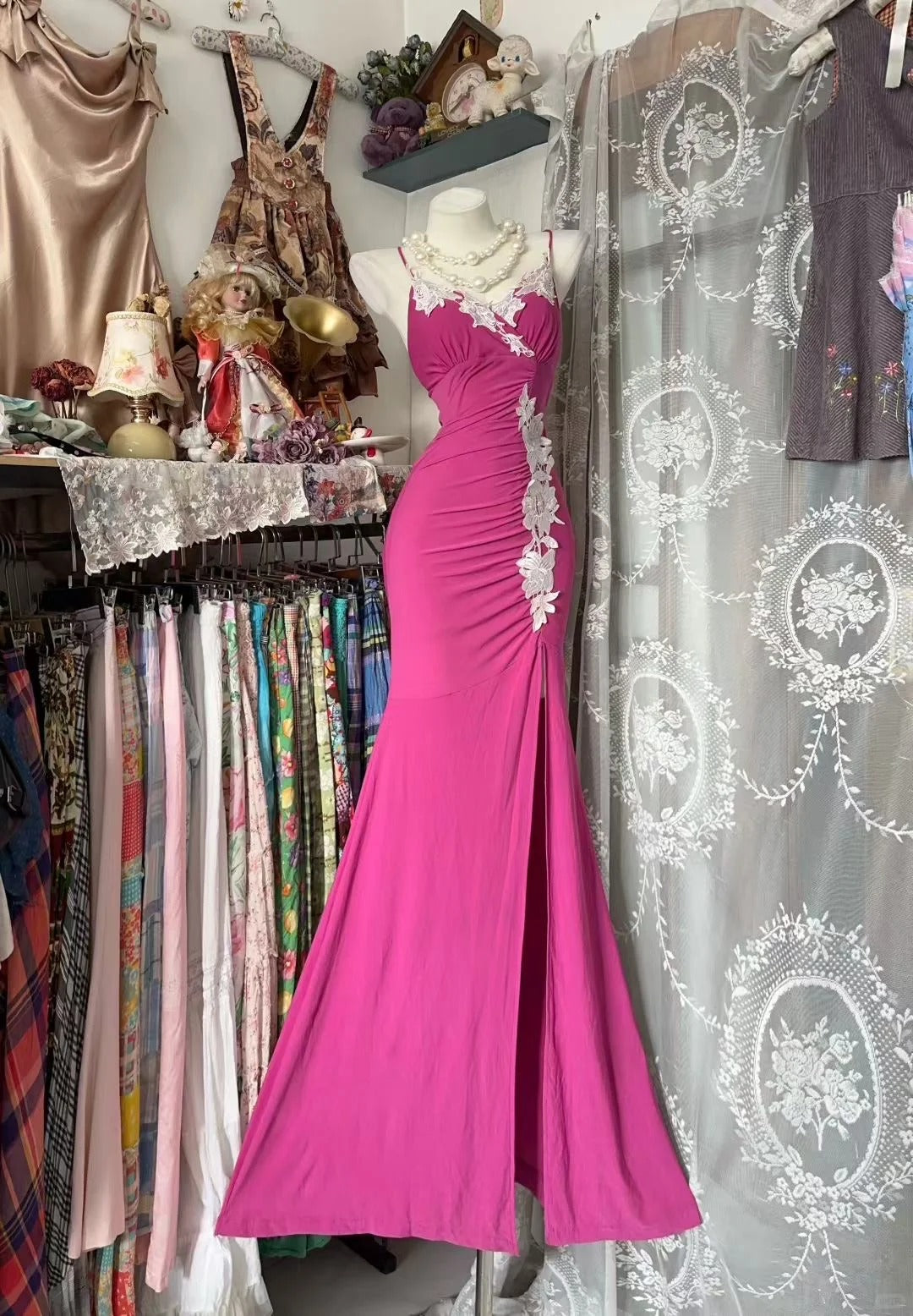 Robes de bal charmantes sirène à bretelles spaghetti rose vif avec fente longues tenues de soirée N3596