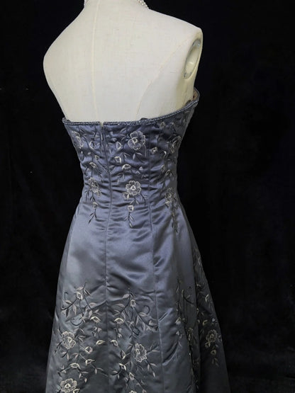Vintage Prom Dresses Inspo Ball Gown Strapless Grey Satin With Embroidery For Women Formal Dress N3206