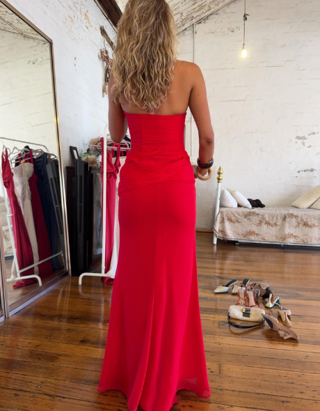 Robe longue sirène bustier rouge en mousseline, inspiration été-printemps, idéale pour les invités de mariage et les anniversaires (N1569)