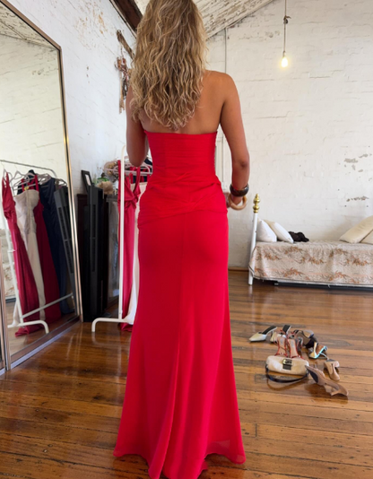 Robe longue sirène bustier rouge en mousseline, inspiration été-printemps, idéale pour les invités de mariage et les anniversaires (N1569)