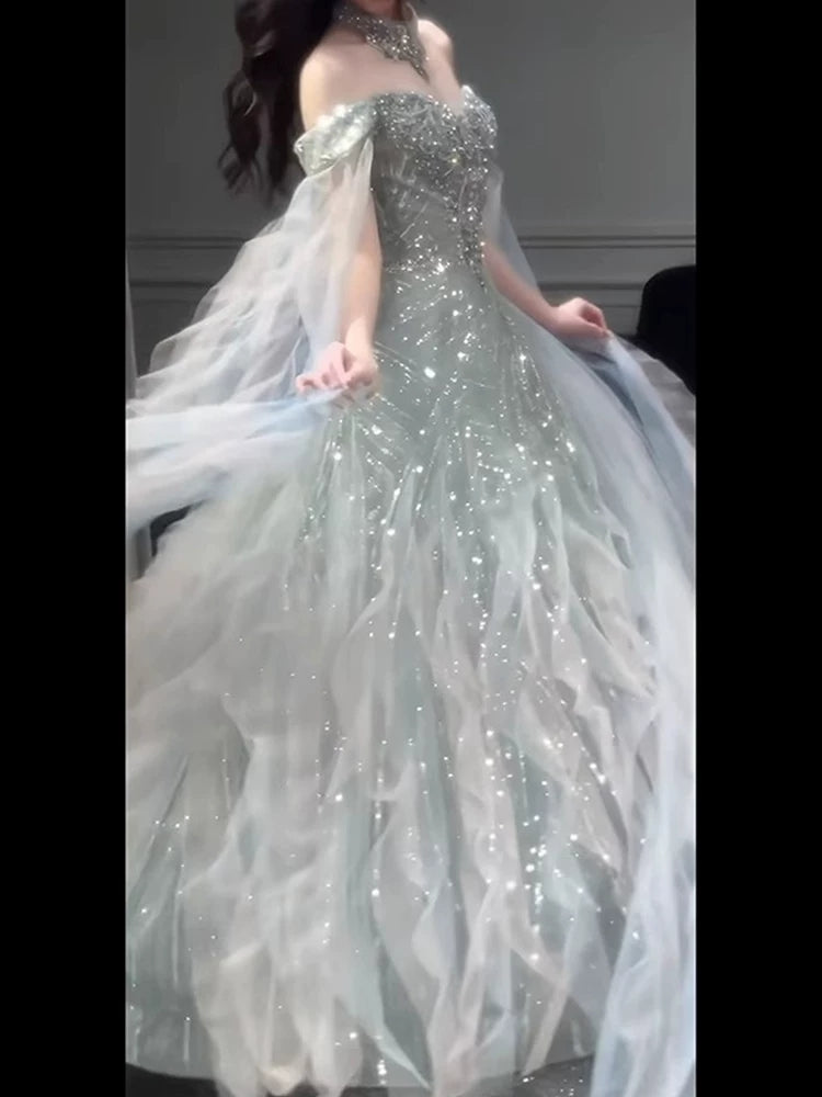 Robe de bal pailletée à épaules dénudées et manches à volants ornées de perles - Inspiration pour une longue soirée - Tenues pour un 18e anniversaire AB2224