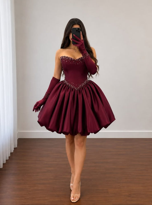 Unique Hoco Photo Ideas Ball Gown Burgundy Strapless Senior Year Short Homecoming Dresses Inspo Cocktail Hoco Outfits RB8915