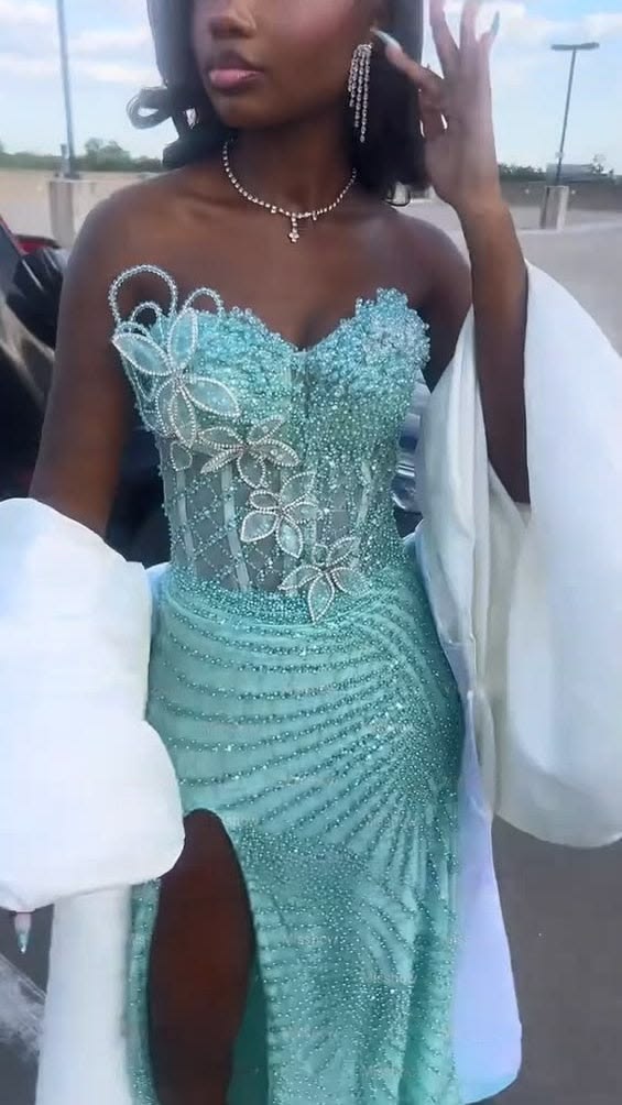 Hübsches Mintgrünes Trägerloses Korsett Meerjungfrauen Abendkleid mit Schlitz N2113