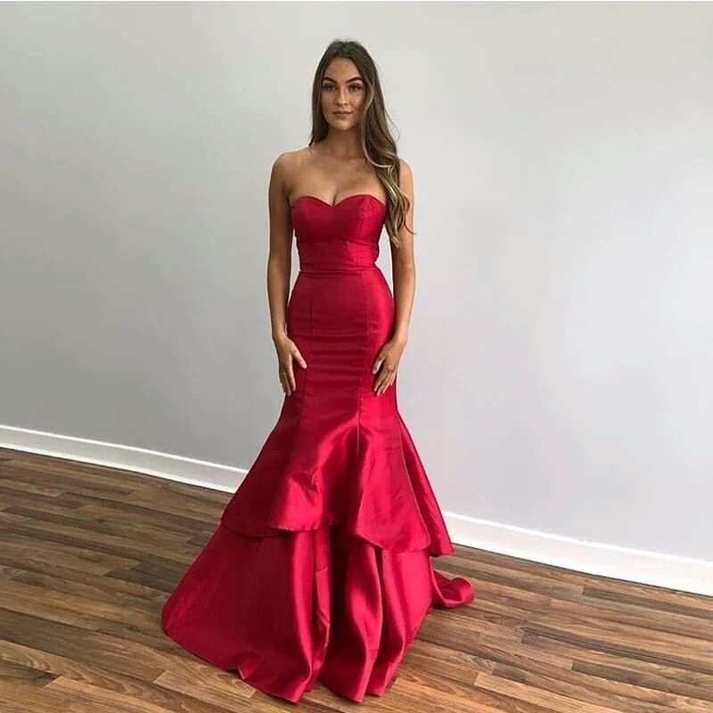 Robe de soirée longue sirène en satin rouge à décolleté cœur pour femme, robe de bal formelle pour un 22e anniversaire AB1356