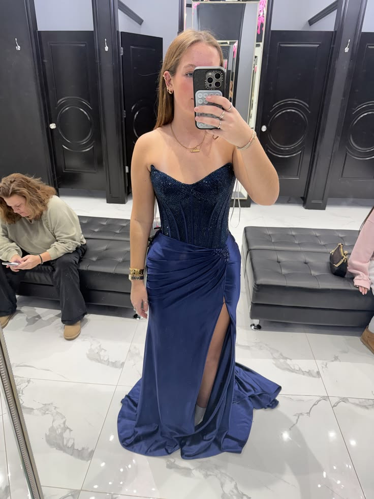 Neu eingetroffen Elegantes trägerloses nachtblaues langes Partykleid Ballkleider Meerjungfrau Bodycon für Damen N4076