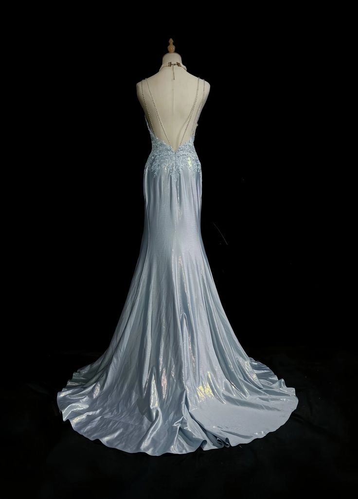 Robe de bal bleue élégante à fines bretelles spaghetti, décolleté cœur plissé, dos nu sexy, coupe sirène, robe de soirée de gala AB987