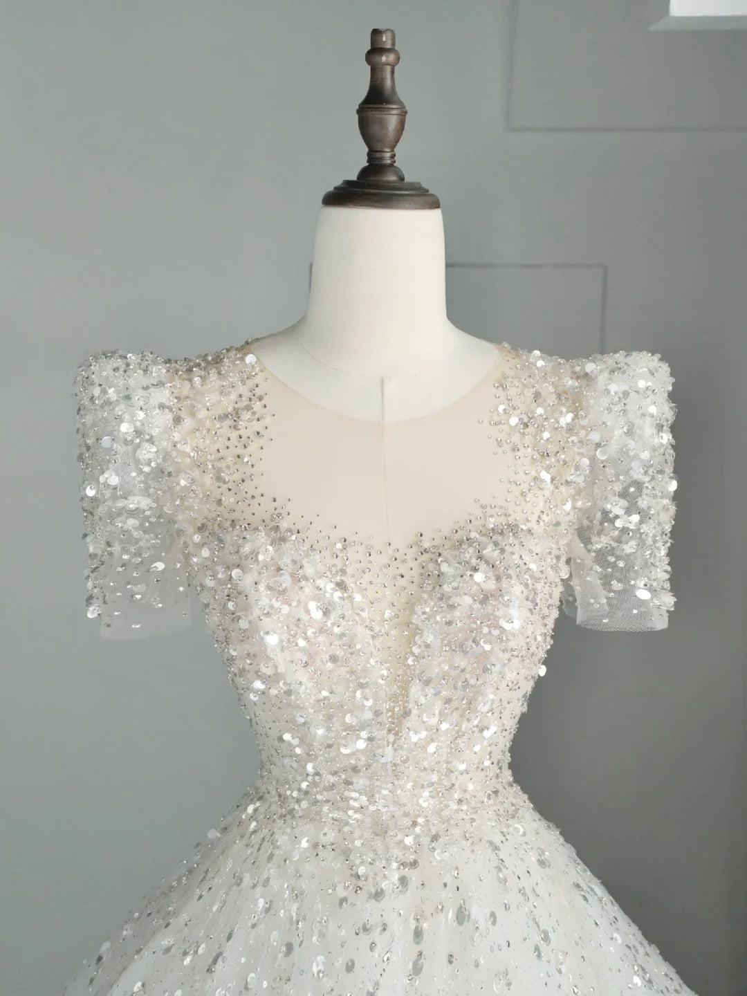 Robe de bal intemporelle bustier cœur en tulle blanc à sequins, robe de mariée longue de conte de fées automnal N540