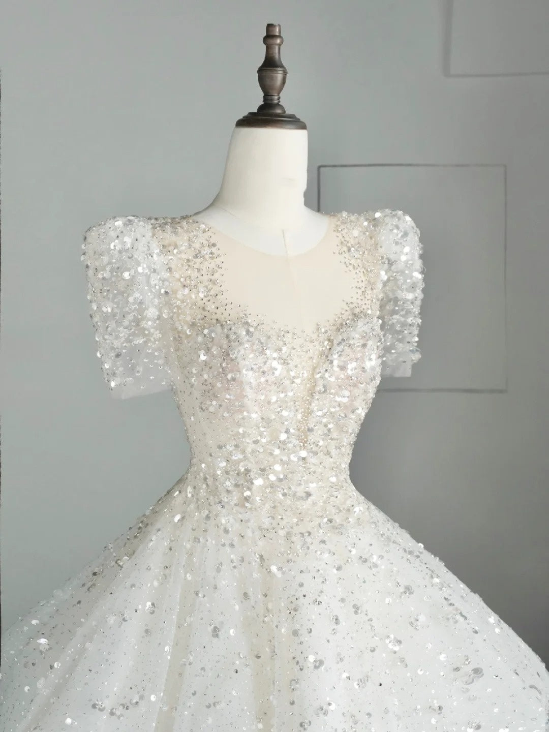 Robe de bal intemporelle bustier cœur en tulle blanc à sequins, robe de mariée longue de conte de fées automnal N540