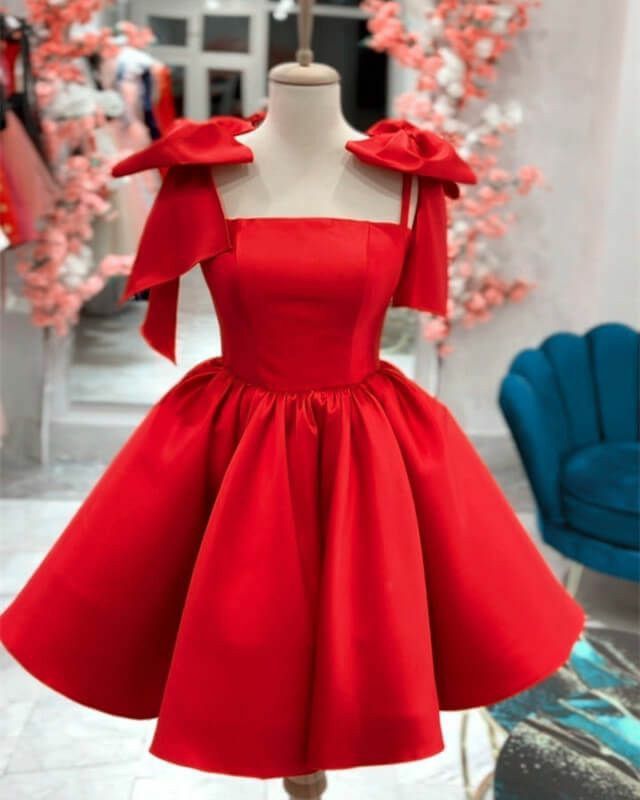 Unique Hoco Photo Ideas Ball Gown Red Straps Senior Year Short Homecoming Dresses Inspo Cocktail Hoco Outfits RB8917