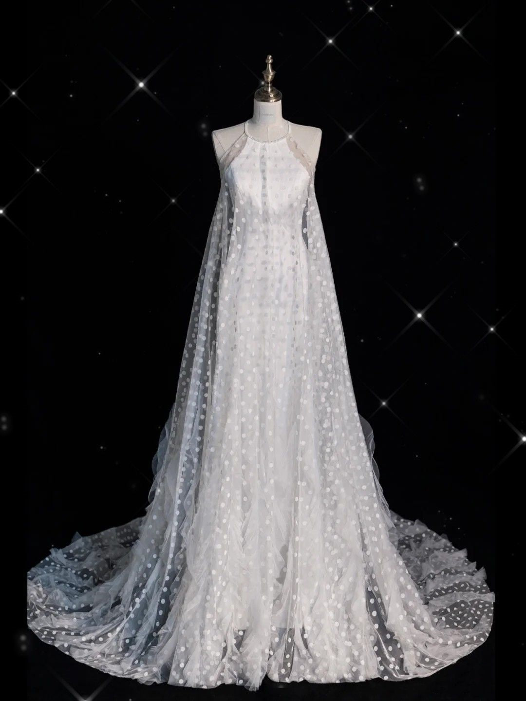 Charming Women's Mermaid Scoop Sleeveless White Tulle Pleated Long Wedding Dresses AB1492