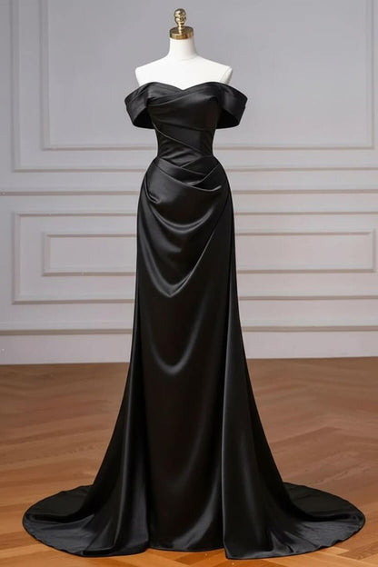 Robe de bal bleu marine à épaules dénudées et traîne amovible N1853