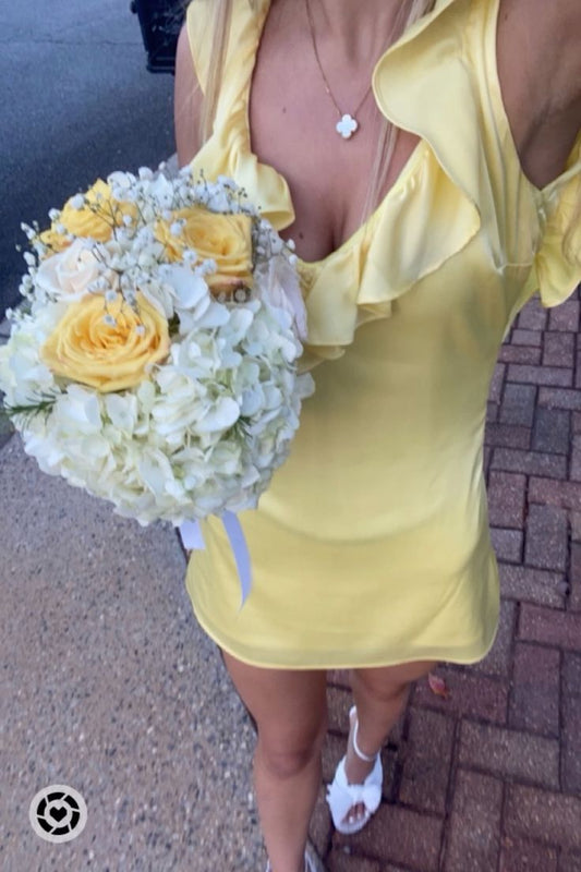 Modest Hoco Dress Homecoming Dresses A line V Neckline Yellow 16th Birthday Party Outfits RB6342