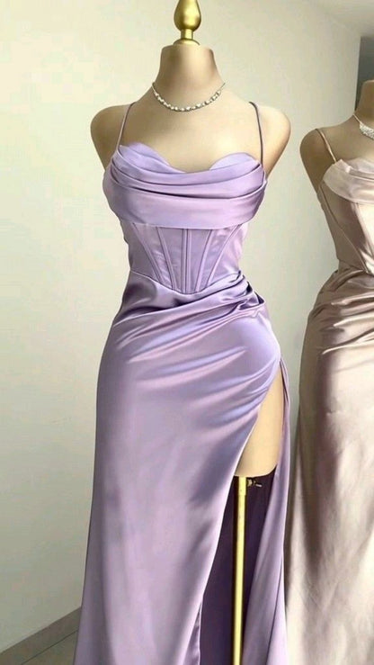 Langes, schlichtes Meerjungfrauen-Abendkleid aus Satin mit Spaghettiträgern und Seitenschlitz (N1862)