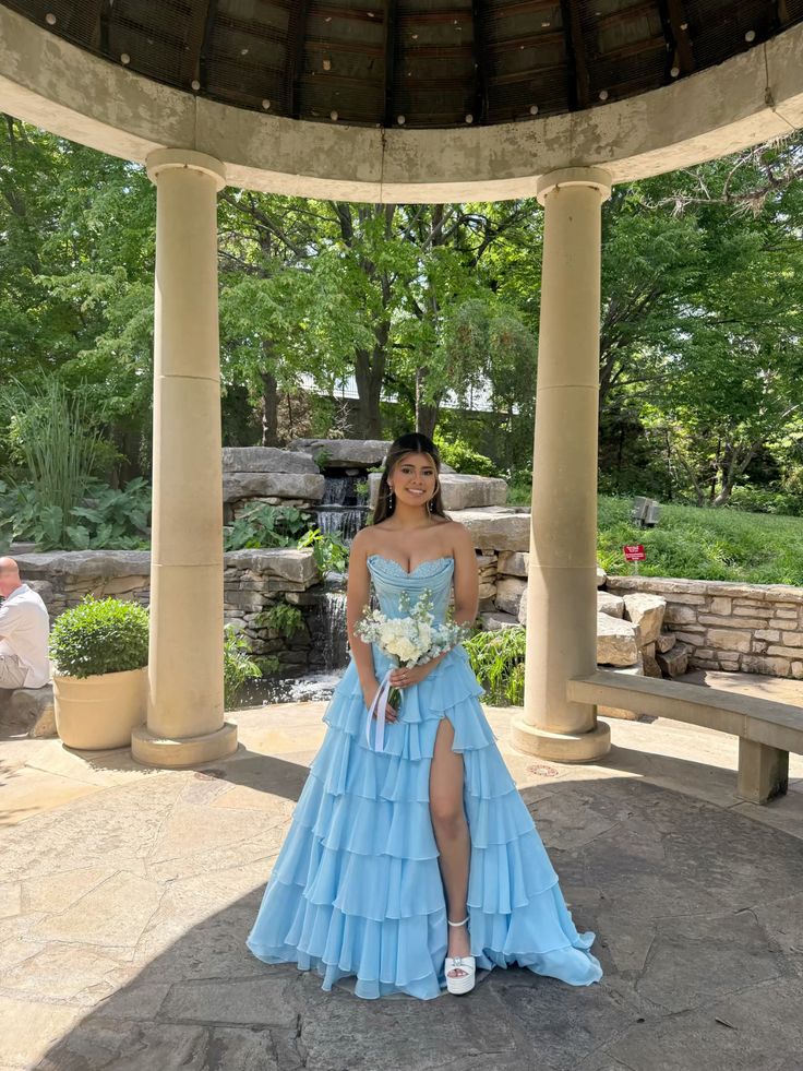 Unique Ball Gown Sweetheart Blue Chiffon Slit Prom Dresses Formal Long Tiered Evening Party Gowns Vestidos De Dia AB580