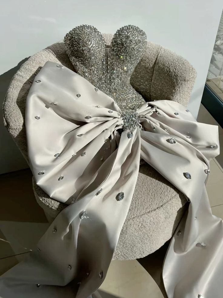 Élégante robe moulante fourreau bustier cœur avec perles, courte, idées de robes de bal de promo RB4139
