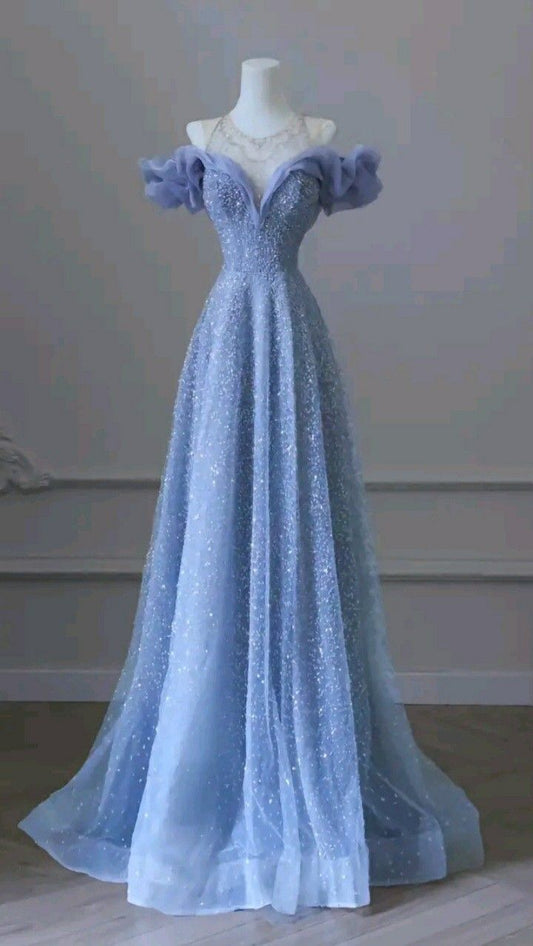 Robe de bal longue et élégante en tulle bleu à épaules dénudées et fronces - Inspiration pour femme - AB1802
