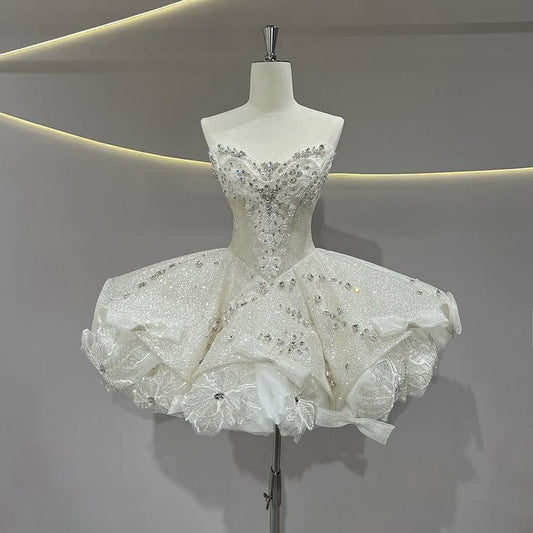 Wunderschönes Ballkleid Sweetheart Weiß mit Silberperlen Mini Abschlussballkleider Kurze Inspo Senior Homecoming Outfits RB3559