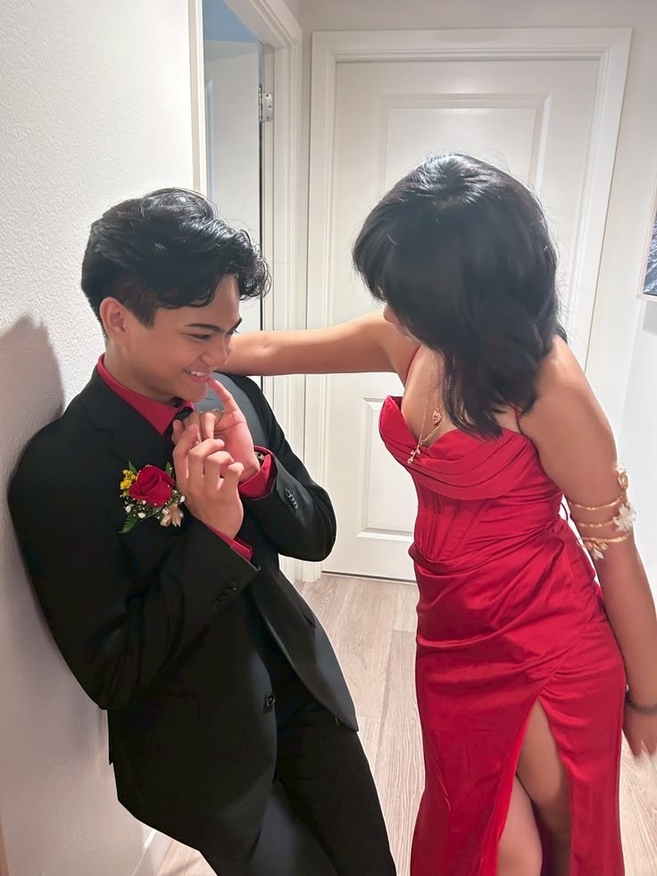 Modest Prom Dresses Mermaid Halter Red Satin With Ruffled Slit Long Party Evening Formal Gown RC1182