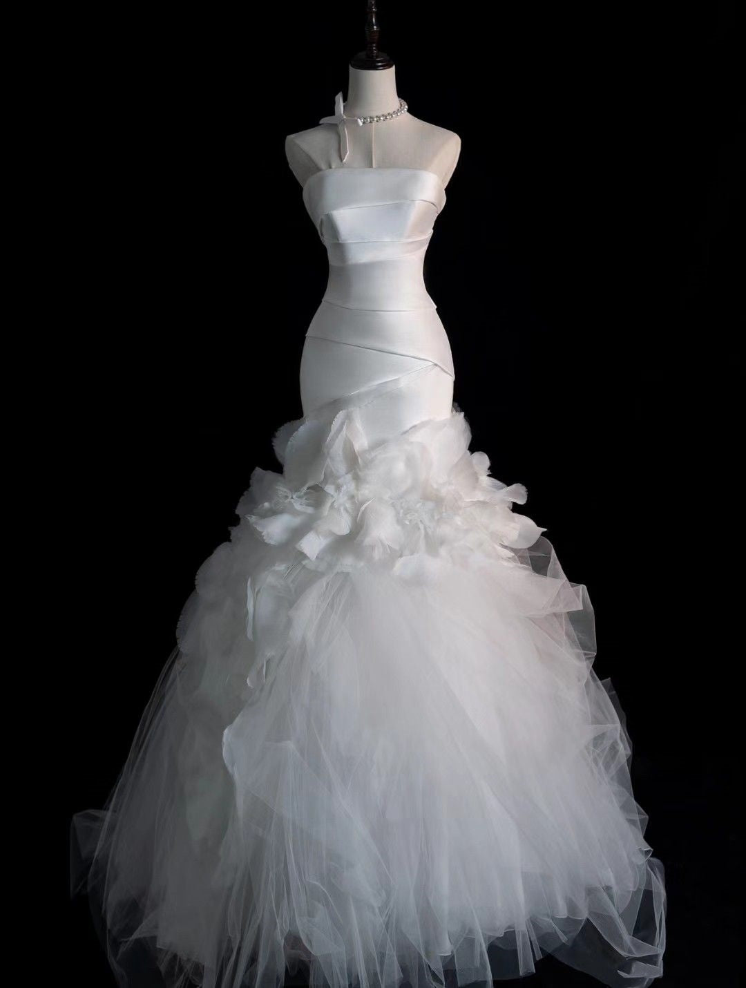 Charming Women's Mermaid 80s Strapless Sleeveless White Tulle Pleated Long Wedding Dresses AB1495