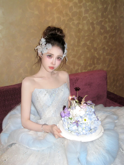 Robe de mariée princesse, robe de bal bustier en tulle bleu clair plissé, style robe de mariée longue et cintrée AB2404