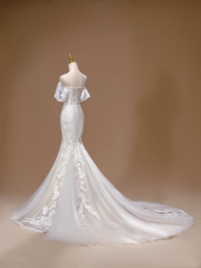 Verträumtes Meerjungfrau-Brautkleid mit schulterfreier Spitze und Applikationen, langes Brautkleid, wunderschöne formelle Brautkleider mit kurzen Ärmeln, DH2817