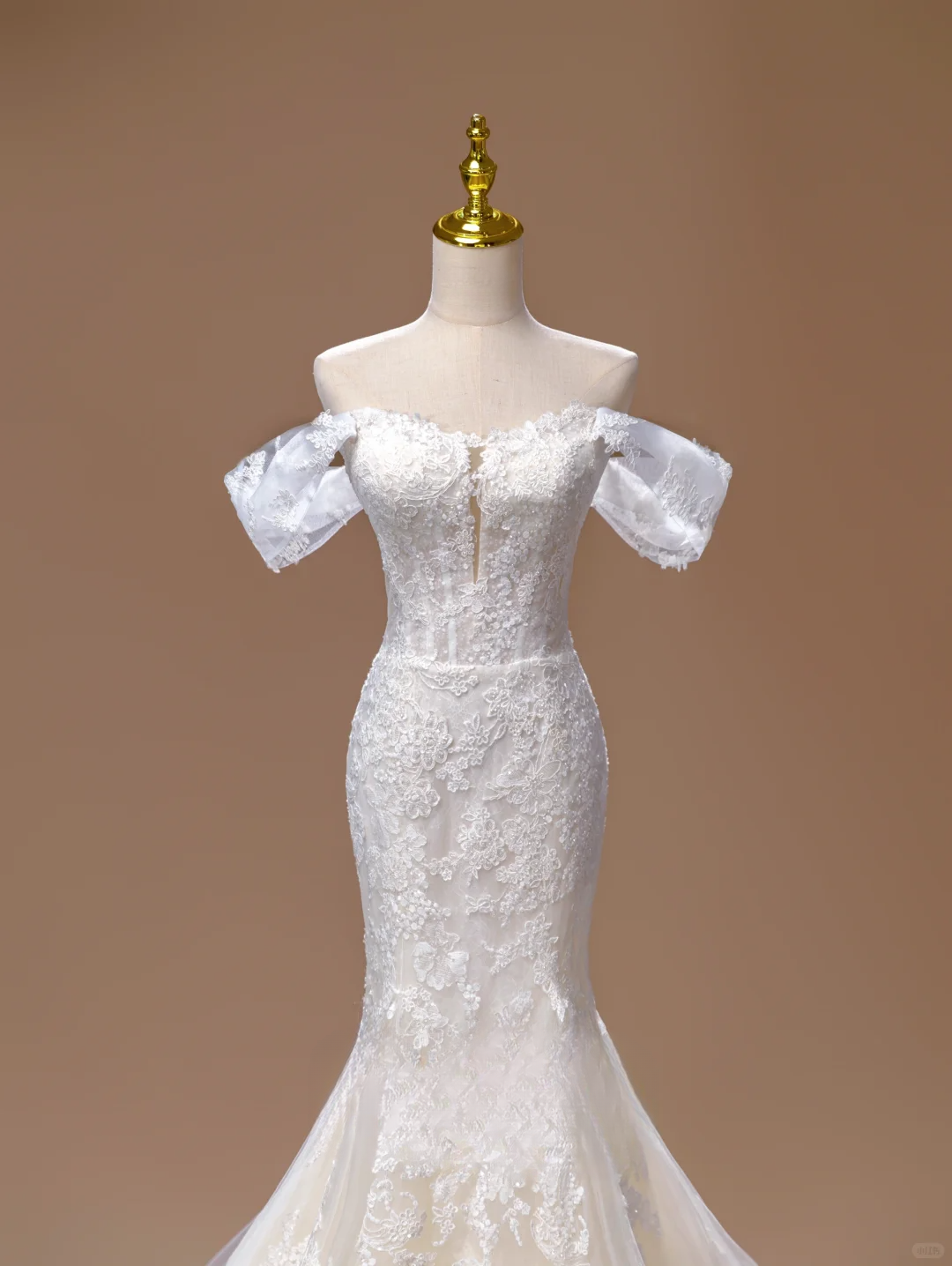 Verträumtes Meerjungfrau-Brautkleid mit schulterfreier Spitze und Applikationen, langes Brautkleid, wunderschöne formelle Brautkleider mit kurzen Ärmeln, DH2817