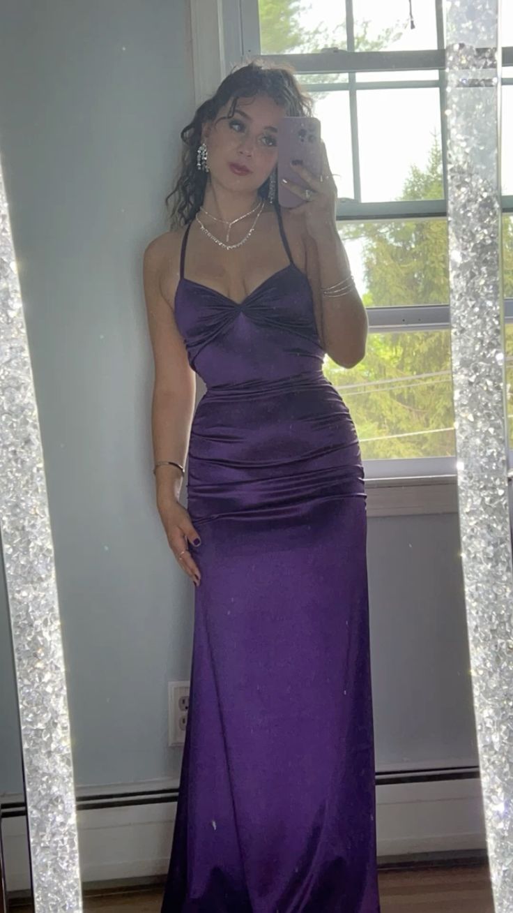 Elegantes Meerjungfrauen-Halterkleid aus weinrotem Satin mit Raffungen für Damen – langes, formelles Abendkleid, Ballkleid oder Kleid zum 18. Geburtstag AB1411