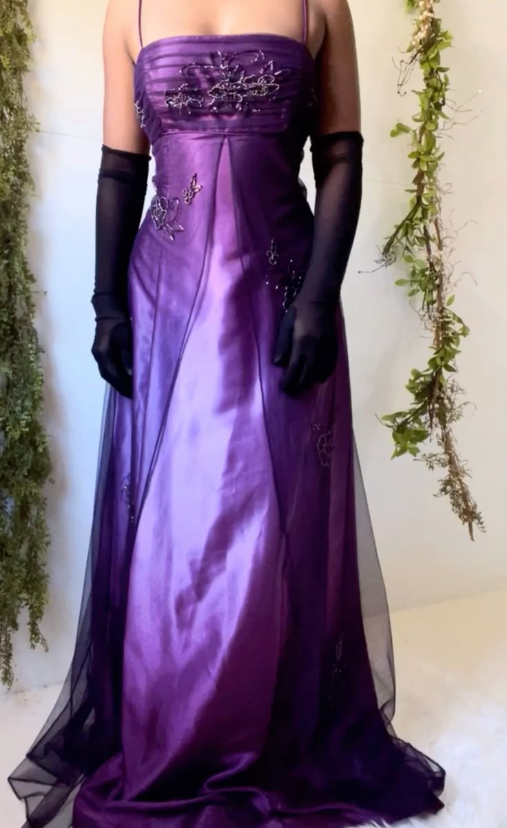 Modest A Line Spaghetti Strap Purple With Gloves Satin Sleeveless Long Prom Dresses For Women N4172
