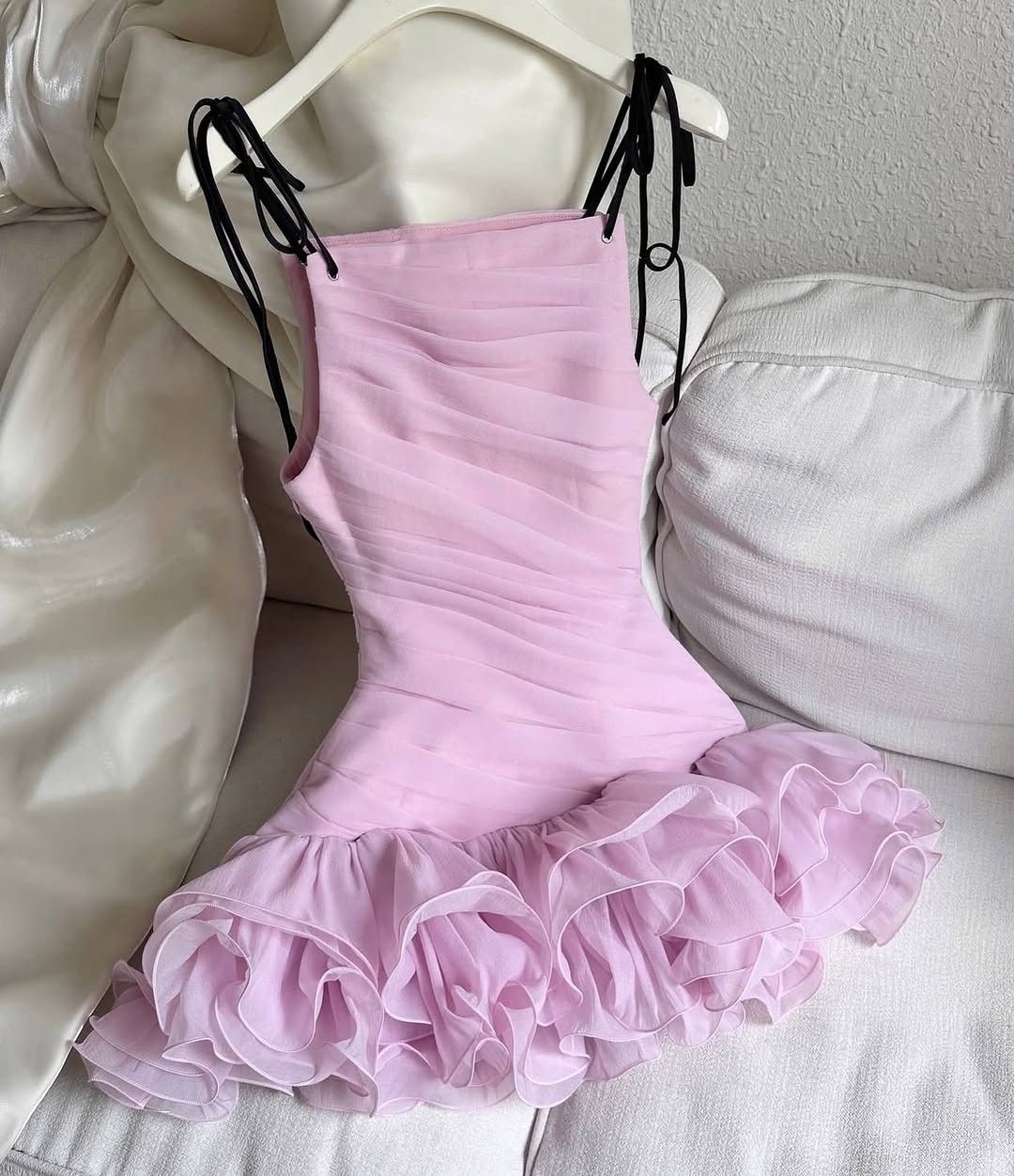 Wunderschöne kurze Heimkehrkleider Etui-Träger Rosa Semi-Formelle Abschlussball-Hoco-Outfit RB4667