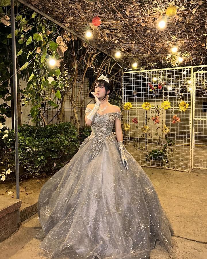 Unique Ball Gown Off The Shoulder Gray Tulle With Beads Long Prom Dresses Formal Gown Inspo Evening Outfits AB1415