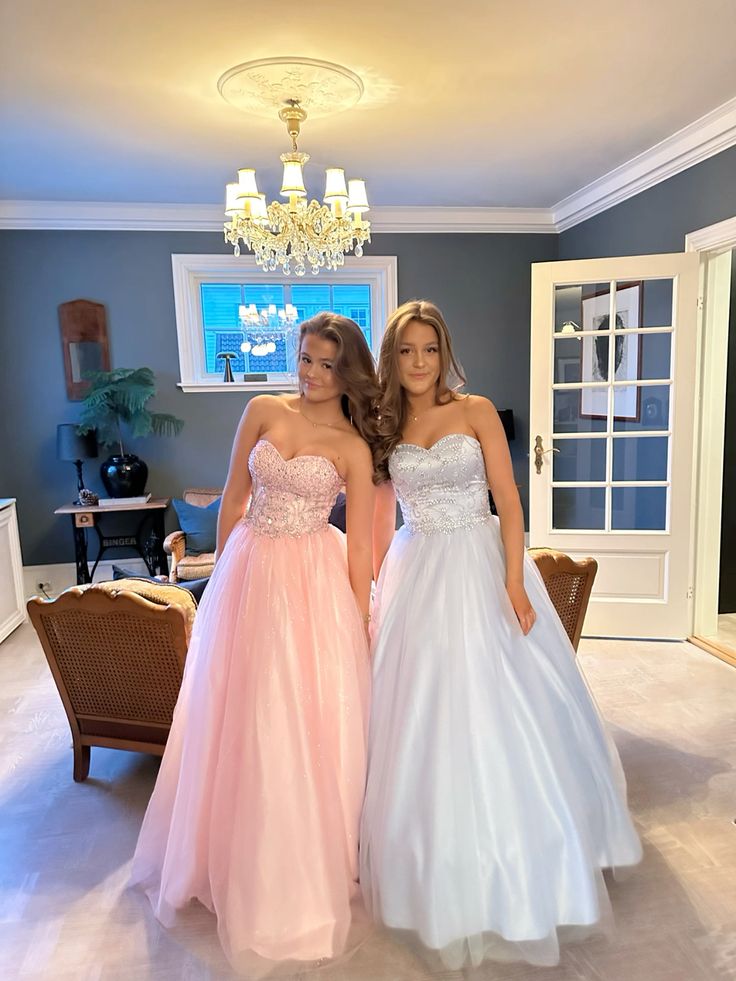 Unique Ball Gown Sweetheart Blue Tulle Prom Dresses Formal Long Evening Party Gowns Vestidos De Dia AB581
