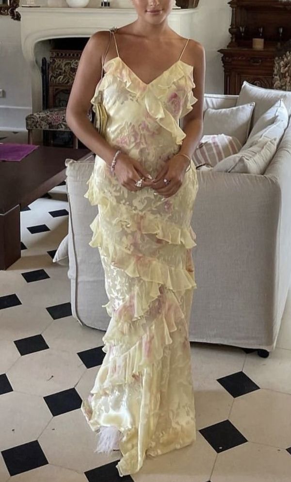 Robe de bal longue sirène unique à fines bretelles en dentelle jaune et mousseline, idéale pour un 21e anniversaire ou une remise de diplôme (N901)