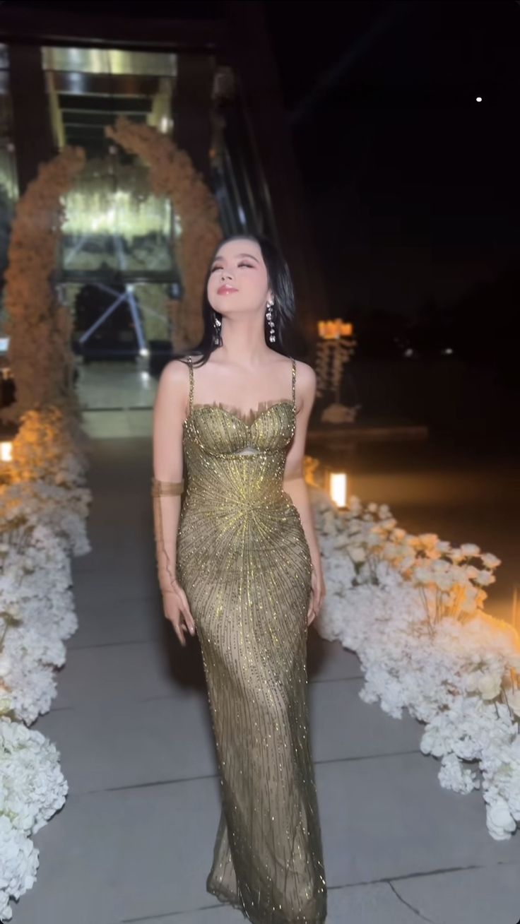 Glitzerndes Meerjungfrau-Spaghettiträger-Kleid aus lila Pailletten, lang, ärmellos, festlich für Damen, Mädchen, Teenager, Abschlussballkleider N2297