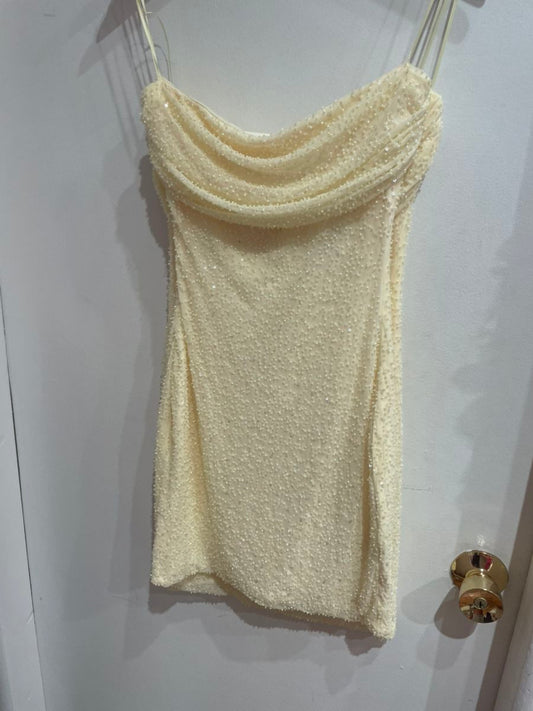 Sexy Sheath Strapless Yellow Sequin Mini Hoco Outfits Homecoming Dress Short Party Dresses RB6537