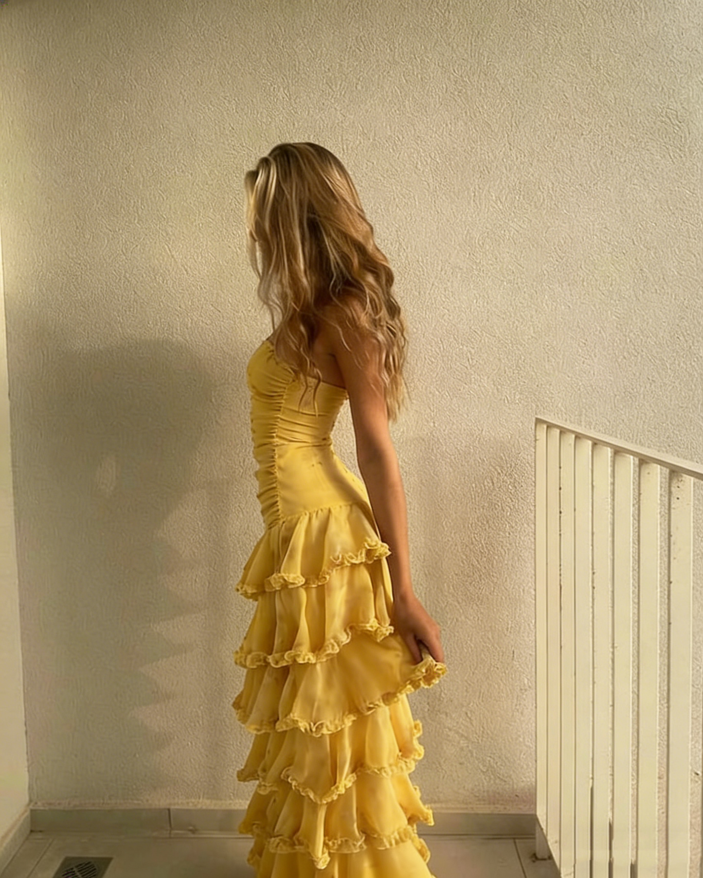 Elegantes, trägerloses, langes, gelbes Chiffon-Abendkleid, Partykleid, Outfit für den 20. Geburtstag, Abschlusskleid N1615