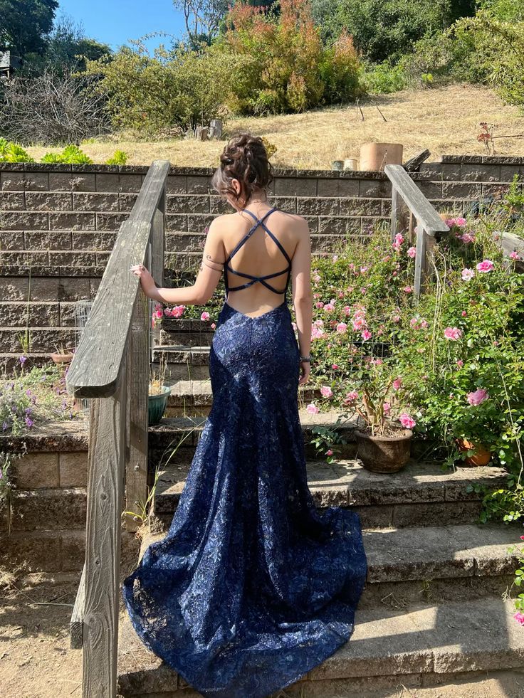 3D-Blumenstickerei, rückenfreies Trompetenkleid mit Schleppe und Trägern, Abiballkleid AB1578
