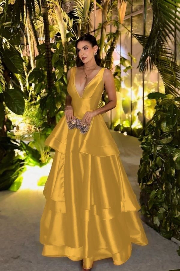 Robe de bal longue sans manches à bretelles, décolleté en V profond et plis, style trapèze, idéale pour un anniversaire (AB2313)